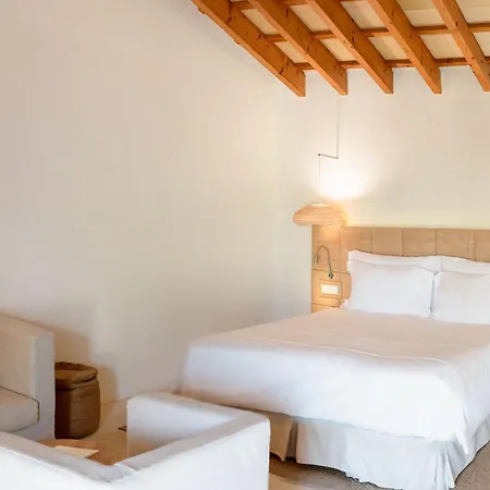 Hotel Torralbenc, A Small Luxury Of The World