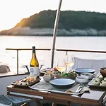 Hotel Torralbenc, A Small Luxury Of The World Cala En Porter (Menorca)