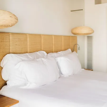 Torralbenc, A Small Luxury Of The World ホテル