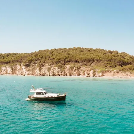 Отель Torralbenc, A Small Luxury Of The World Cala En Porter (Menorca)