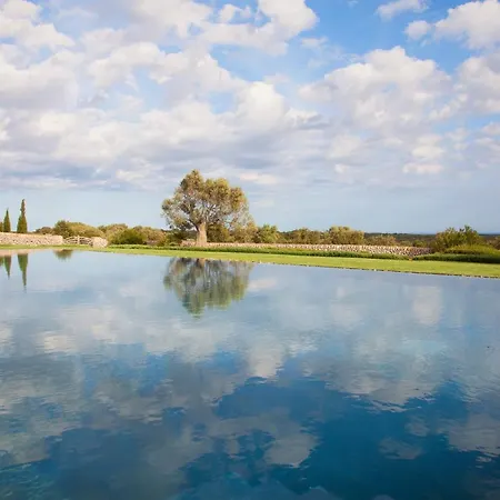 ホテル Torralbenc, A Small Luxury Of The World