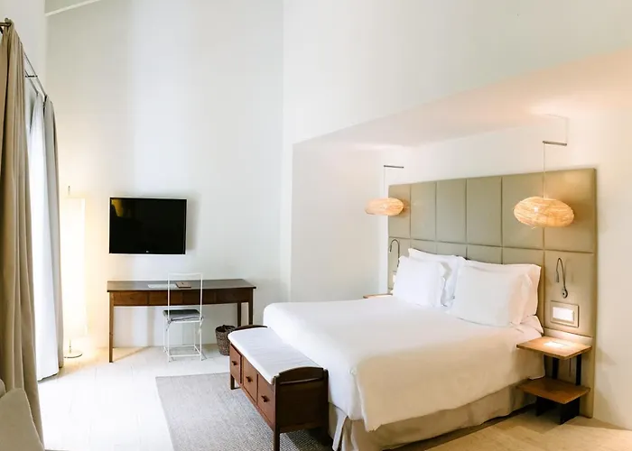 Szálloda Torralbenc, A Small Luxury Of The World 5*