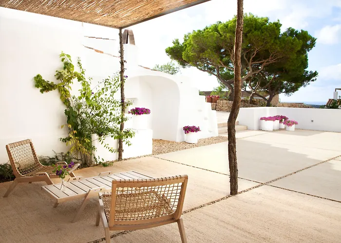 Szálloda Torralbenc, A Small Luxury Of The World 5*