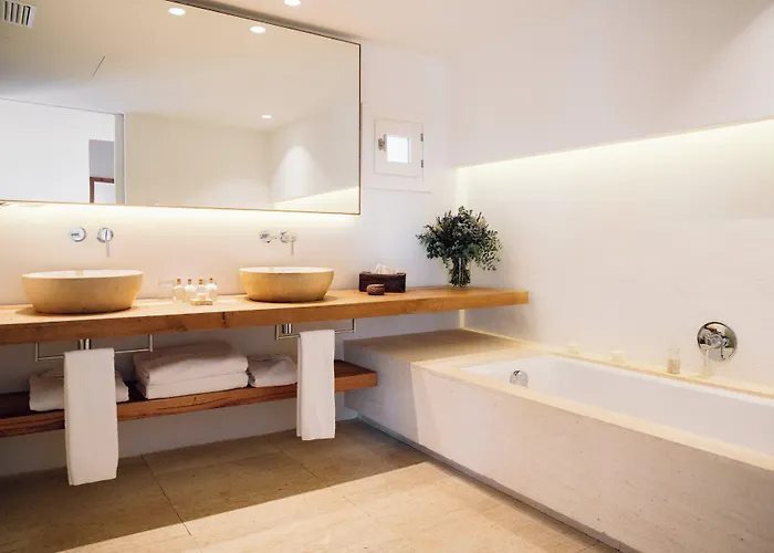 Szálloda Torralbenc, A Small Luxury Of The World