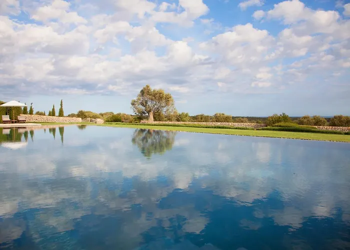 Szálloda Torralbenc, A Small Luxury Of The World